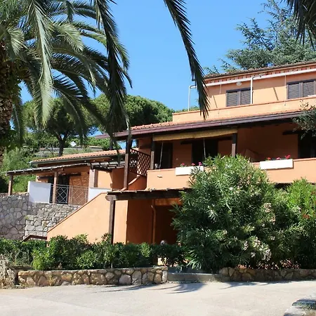 Casa Roberta Ξενοδοχείο με διαμερίσματα 3*